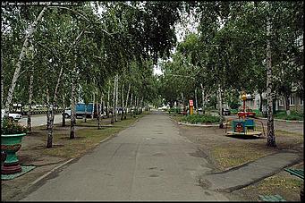    Лучший дом, общежитие, подъезд, двор, площадка и балкон Барнаула