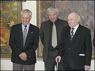    Выставка "Земля отцов"