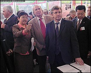    Выставка научно-технических достижений Синьцзян-Уйгурского автономного района КНР "Высокие технологии Китая на Алтайской земле".