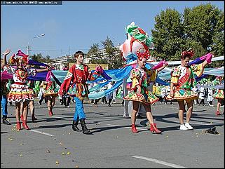    Карнавальное шествие