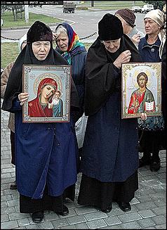    Молебен у часовни Святого равноапостольного князя Владимира