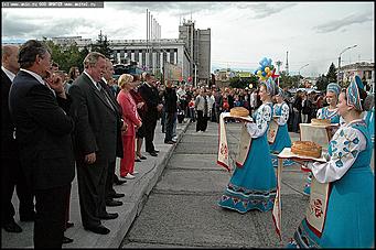    Карнавальное шествие "Радужная симфония"