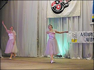    Студенческий фестиваль "Феста 2002"