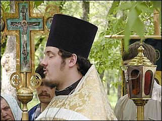    "Крестный ход в честь Николая Чудотворца"