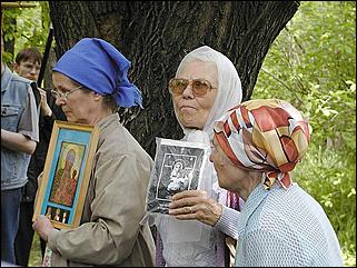    "Крестный ход в честь Николая Чудотворца"