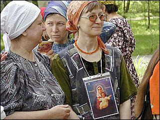    "Крестный ход в честь Николая Чудотворца"