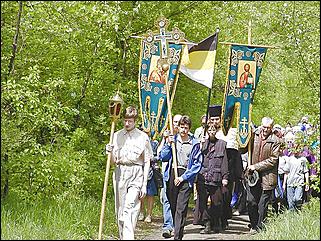    "Крестный ход в честь Николая Чудотворца"