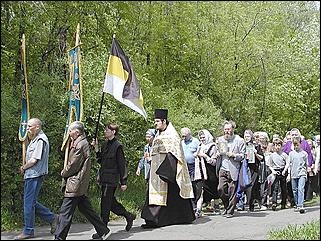    "Крестный ход в честь Николая Чудотворца"