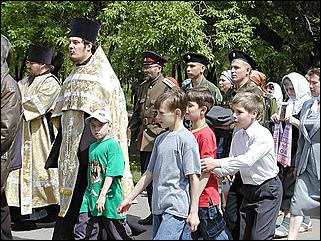    "Крестный ход в честь Николая Чудотворца"