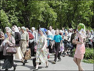    "Крестный ход в честь Николая Чудотворца"