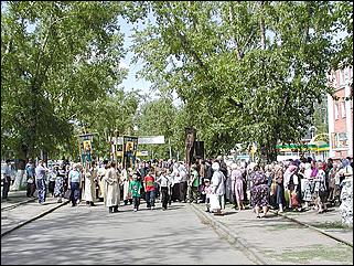   "Крестный ход в честь Николая Чудотворца"
