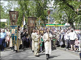    "Крестный ход в честь Николая Чудотворца"