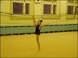    "Соревнования по художественной гимнастике ДЮСШ Барнаула /24-25.12.2001/"