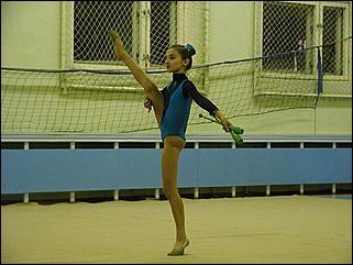    "Соревнования по художественной гимнастике ДЮСШ Барнаула /24-25.12.2001/"