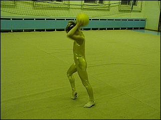    "Соревнования по художественной гимнастике ДЮСШ Барнаула /24-25.12.2001/"