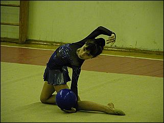    "Соревнования по художественной гимнастике ДЮСШ Барнаула /24-25.12.2001/"