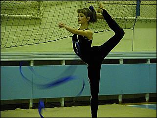    "Соревнования по художественной гимнастике ДЮСШ Барнаула /24-25.12.2001/"