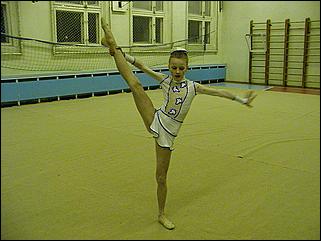    "Соревнования по художественной гимнастике ДЮСШ Барнаула /24-25.12.2001/"