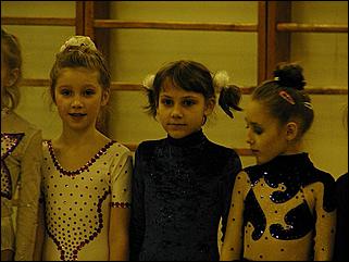    "Соревнования по художественной гимнастике ДЮСШ Барнаула /24-25.12.2001/"