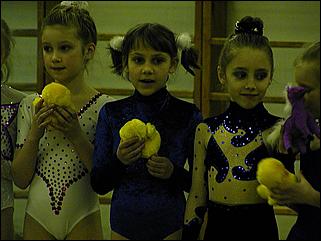    "Соревнования по художественной гимнастике ДЮСШ Барнаула /24-25.12.2001/"