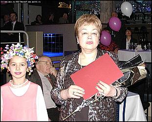    Пресс-ассамблея: лауреаты губернаторской премии за лучшие творческие работы журналистов в 2002 году