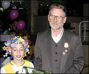    Пресс-ассамблея: лауреаты губернаторской премии за лучшие творческие работы журналистов в 2002 году