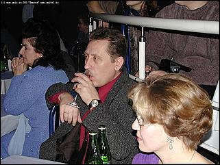    Пресс-ассамблея: лауреаты губернаторской премии за лучшие творческие работы журналистов в 2002 году