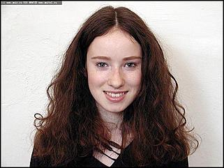    Финалистки конкурса<br>"Маленькая красавица 2003"