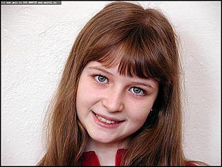    Финалистки конкурса<br>"Маленькая красавица 2003"