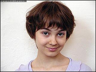    Финалистки конкурса<br>"Маленькая красавица 2003"