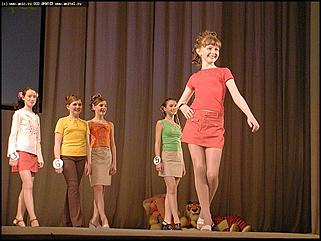    Финал конкурса "Маленькая красавица Алтая-2003"