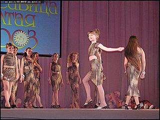    Финал конкурса "Маленькая красавица Алтая-2003"