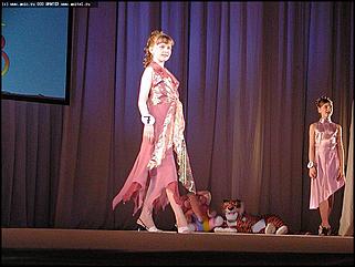    Финал конкурса "Маленькая красавица Алтая-2003"