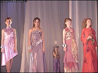    Финал конкурса "Маленькая красавица Алтая-2003"