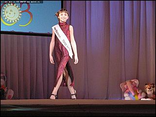    Финал конкурса "Маленькая красавица Алтая-2003"