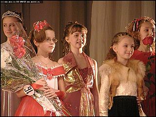    Финал конкурса "Маленькая красавица Алтая-2003"