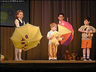    Финал конкурса "Маленькая красавица Алтая-2003"