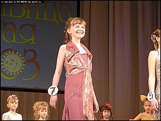    Финал конкурса "Маленькая красавица Алтая-2003"