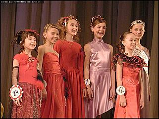    Финал конкурса "Маленькая красавица Алтая-2003"