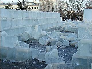    "Оттепель в Барнауле /03.01.2002/"