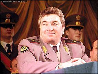    Офицерский бал 2003