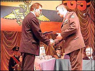    Офицерский бал 2003