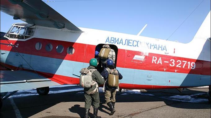    Тренировка парашютно-десантной пожарной службы