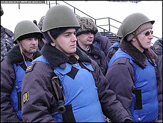    "В Барнауле прошли учения по разгону несанкционированного митинга"