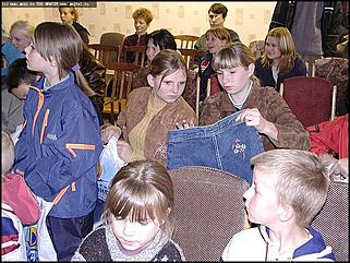    Акция "Соберем детей в школу"