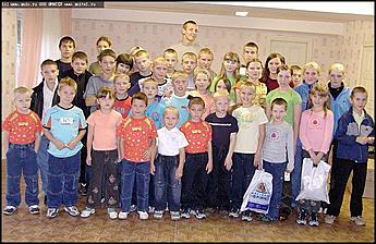    Акция "Соберем детей в школу"