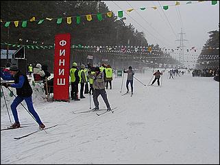    "Лыжный праздник 2002"