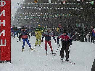    "Лыжный праздник 2002"