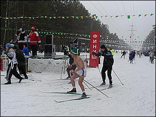    "Лыжный праздник 2002"