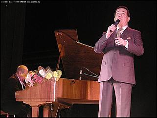    Благотворительный концерт звёзд эстрады